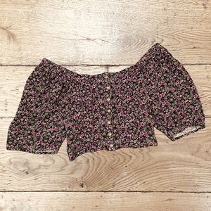 Off Shoulder Floral American Eagle Crop Top Size M
